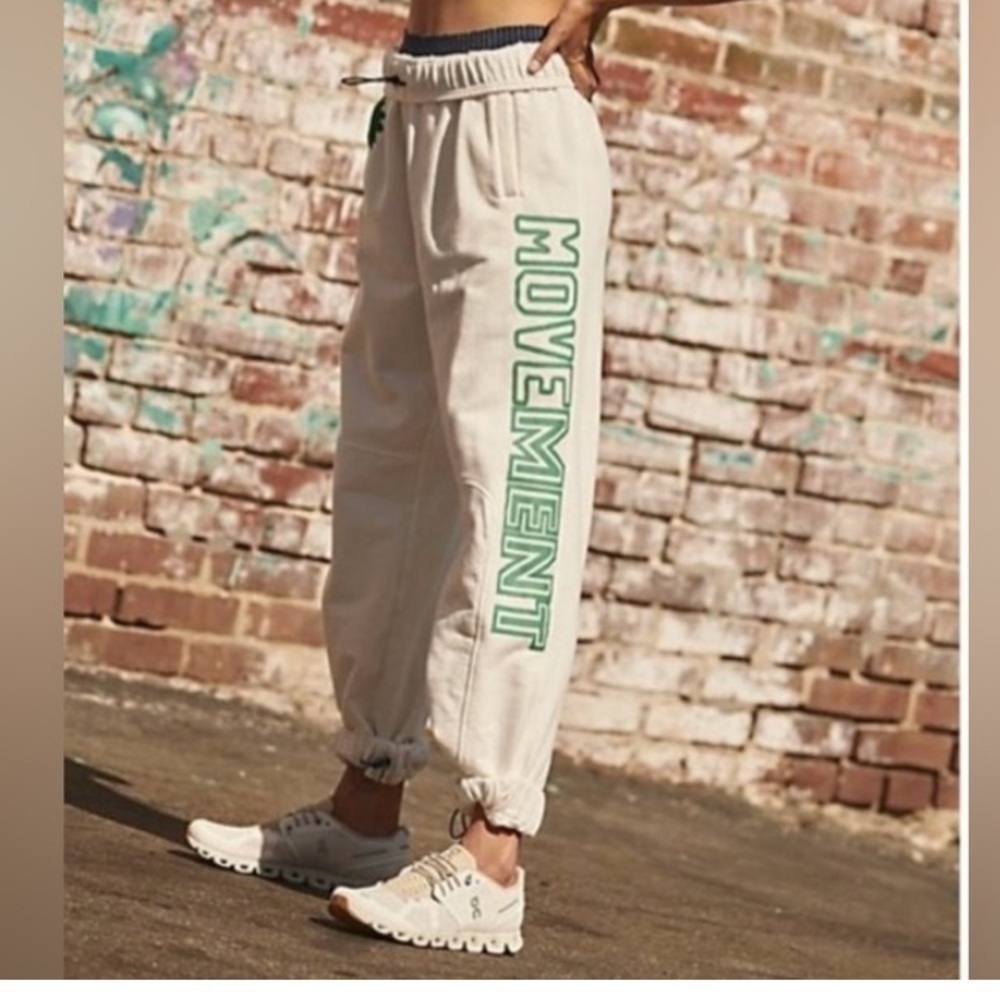 NWOT - Free People Movement Post Up Graphic White Sweatpants Size M